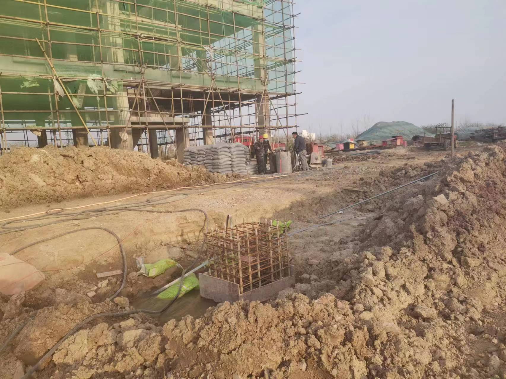 会泽当桥梁出现裂缝的时候应该及时加固修补